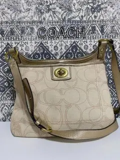 【良品】COACH コーチ シグネチャー ショルダーバッグ 斜め掛け ベージュのサムネイル