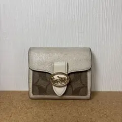 COACH コーチ シグネチャー 二つ折り財布 ホース キャリッジ クリーム