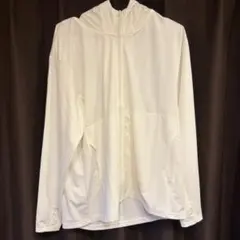 汚れあり　しまむら　ホワイト UVパーカー