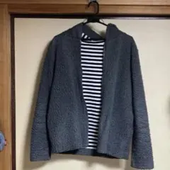 チャコールグレーとボーダーのリバーシブルパーカー