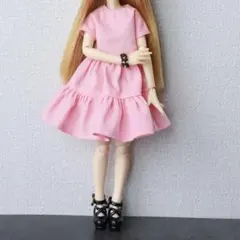 22cmドール服　ハンドメイド　ピンクのフリルワンピース単品