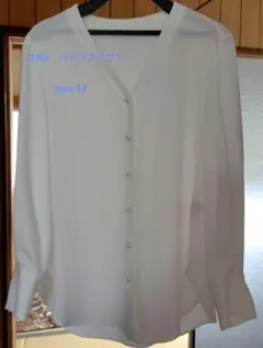 23区　ホワイトブラウス　パールボタン【美品】