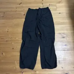 ブラック カーゴパンツ ポケット付き