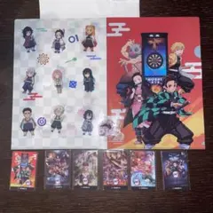 【新品未使用】鬼滅の刃 非売品クリアファイル2枚&カード6枚&キーホルダーセット