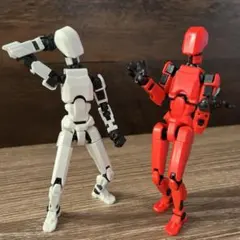 戦闘フィギュア　セリア　赤　白　2体セット　組み立て済み　デッサン