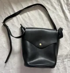 丸底　軽いカバン　Legato Largo かるいかばん　黒　ショルダーバッグ