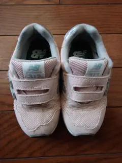 Item thumbnail for item 69890a14-fd5d-4c22-b4b7-c4c5f20f18fb