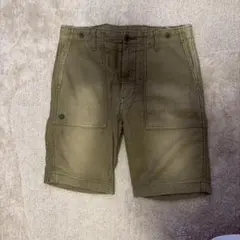 DIESEL ショートパンツ カーキ サイズ28のサムネイル