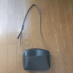 レガートラルゴ　黒　ショルダーバッグ
