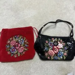 FRIER 花柄刺繍 巾着ポーチ 赤