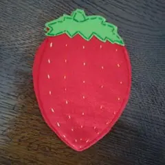 ポケットティッシュケース　いちご小