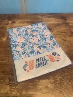 新品　ピーターラビット　リボン巾着　刺繍のサムネイル