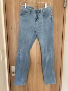 ライトブルーストレートデニムパンツ　メンズ