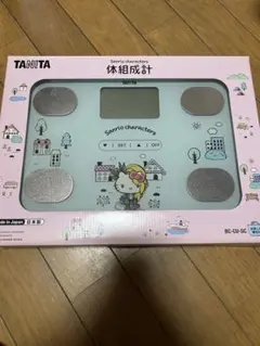 TANITA サンリオのyoshikittyの体重計です。