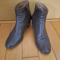 マーガレット・ハウエル　ショートブーツ ２３cm