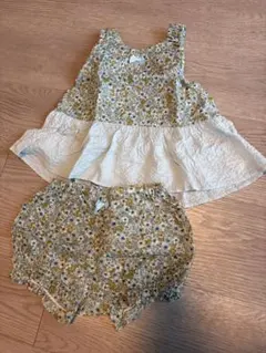 べべ　花柄 セットアップ 70-90cmのサムネイル