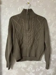 GU ブラウン ジップアップ ケーブルニットセーター