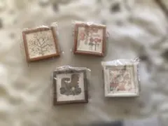 BIRDS' WORDS フレームキーチェーン 4種セット