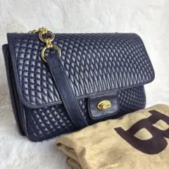 バリー キルティング ショルダーバッグ クロスボディ ネイビー 保存袋付