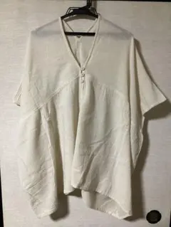 【インド綿】　クリーム色 Vネック ポンチョ風 トップス
