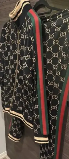 2026年最新】gucci セットアップ ジャージの人気アイテム - メルカリ