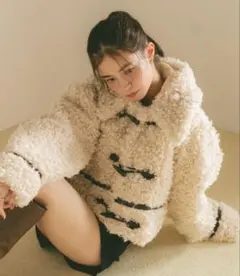 クリーム色 ボアジャケット フリース