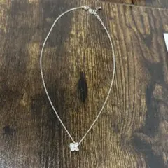 ネックレス　シルバー　花　ラインストーン