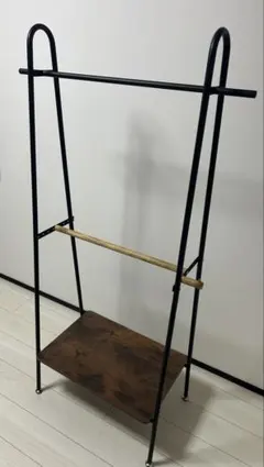 杉 無垢材 ホワイト色ハンガーラック 木製 シンプル 店舗什器/フリマに