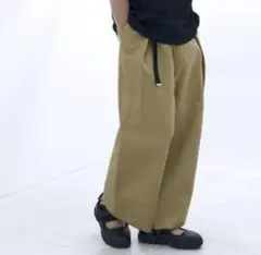 SOUMO BIG TUCK CHINO （BEIGE）のサムネイル
