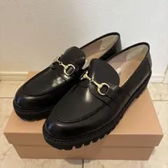 ブラックレザー厚底ローファー