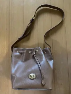 【極美品】バーバリー 巾着 ショルダーバッグ レザー ノバチェック ブラウンのサムネイル