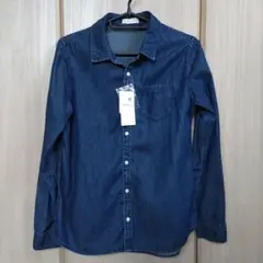 新品タグ付き【earth music&ecology】デニムシャツ　レディース
