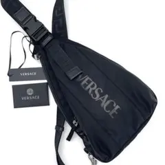 【未使用級】ヴェルサーチ　ボディバッグ　ラ グレカ　ナイロン　ブラック 2026年最新】VERSACE カラー：ブラック系 メンズ ボディバッグ
