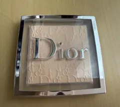 Dior Backstage フェイス＆ボディ パウダー 0Nのサムネイル