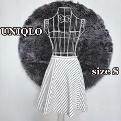 ユニクロ　フレアスカート（S）ボーダー柄　白黒　綿混　膝上丈