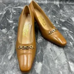 美品✨フェラガ ガンチーニ パンプス ヒール イタリア製 23.5cm ベージュ