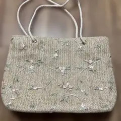 花柄刺繍入りベージュかごバッグ