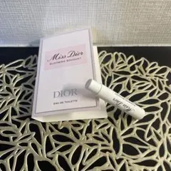 【Dior 】ミスディオールブルーミングブーケ　オードゥトワレ　香水