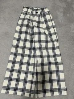 GU チェック柄ロングパンツ（白×黒） 140センチ