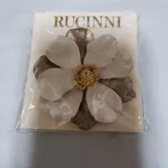 RUCINNI フラワーモチーフ ブローチ