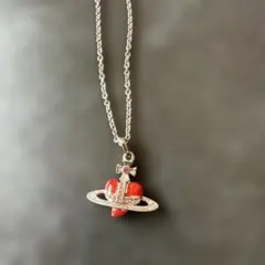 ら*り様 Vivienne Westwood ハート 土星 ネックレス ら*り様 Vivienne Westwood ハート 土星 ネックレス | Mercari