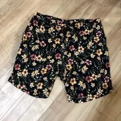 URBAN RESEARCH アーバンリサーチ ショートパンツ 花柄