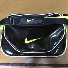 ナイキエナメルバッグ