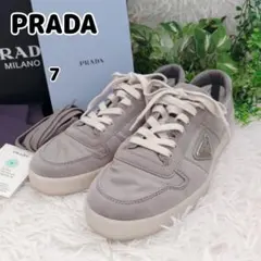 □未使用級□25AW プラダ スニーカー 三角ロゴ ダウンタウン 26.0cmのサムネイル
