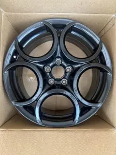 toshi様【2本購入必須】アルファロメオジュリエッタ18インチ純正ホイール 2 2026年最新】Alfa Romeo 車 ホイールの人気アイテム - メルカリ