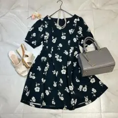 マジェスティックレゴン 花柄 ワンピース S ネイビー 白 フェミニン 清楚