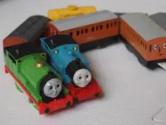 きかんしゃトーマス（1992年?）プラレール パーシー（1995年）旧バージョン