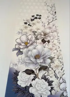 京友禅　はぎれ〈5695〉椿　桜　牡丹　白地模様　着物Kyo yuzen