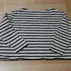 未使用品(アースミュージック＆エコロジー)ボーダーカットソー・フリーサイズ