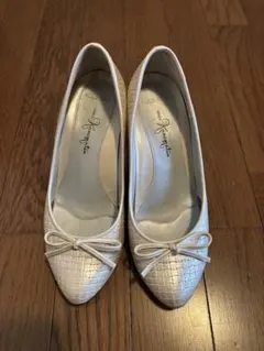 【美品】銀座かねまつ　撥水加工パンプスのサムネイル